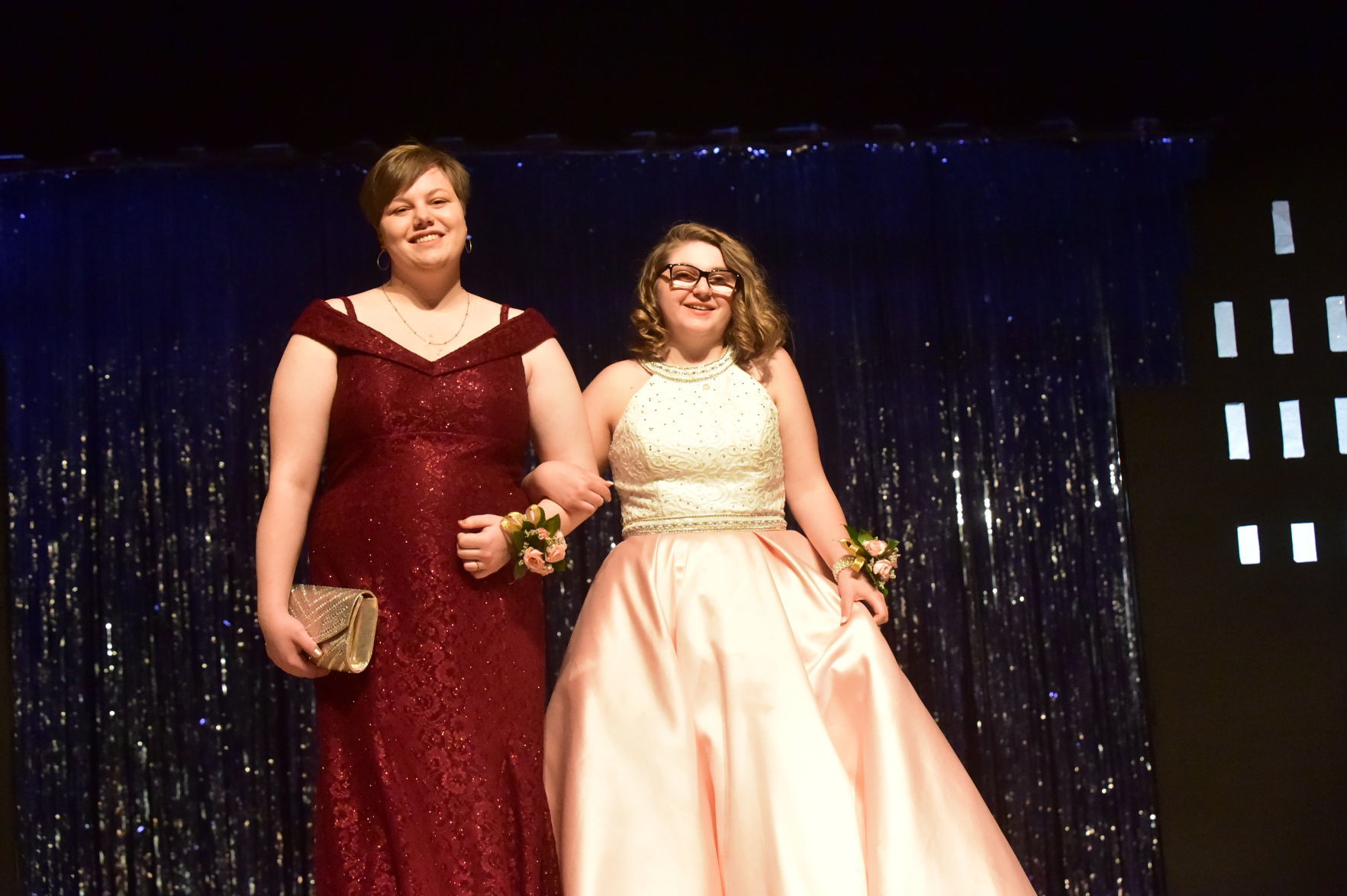Schuylerville Prom 23.JPG